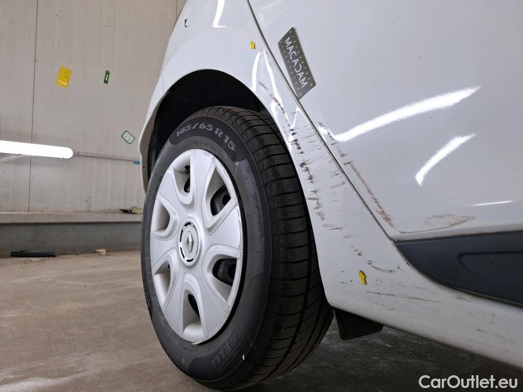  Renault  Clio  IV Air 1.5 dCi 90CV BVM5 E6 #3