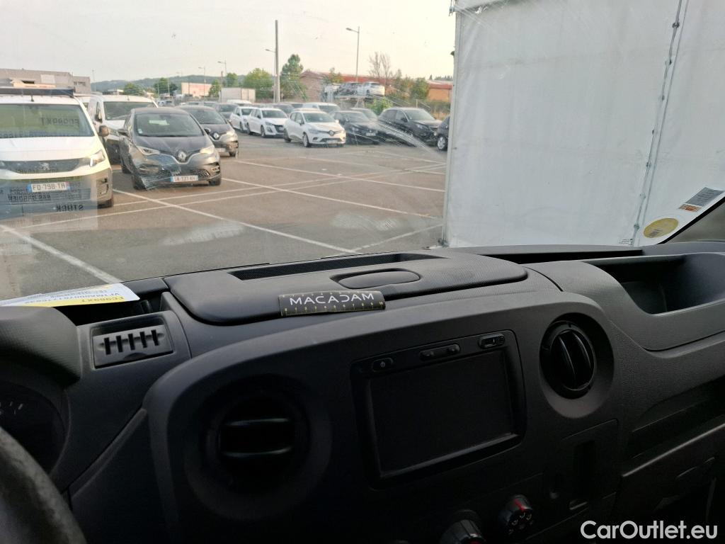  Renault  Master RENAULT  VU 4p Fourgon FG GCf Trac F3500 L2H2 Energy dCi 145 E6 #60