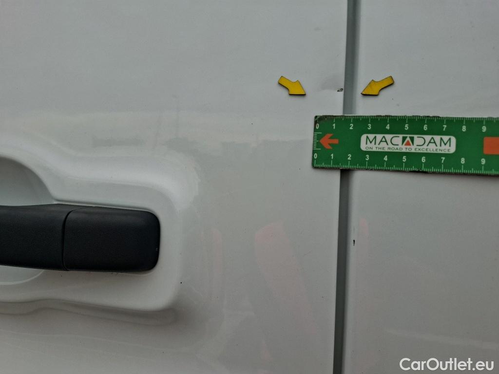  Renault  Trafic  Furgon Grand Confort L1H1 1200 1.6 dCi 120CV BVM6 E6 #32
