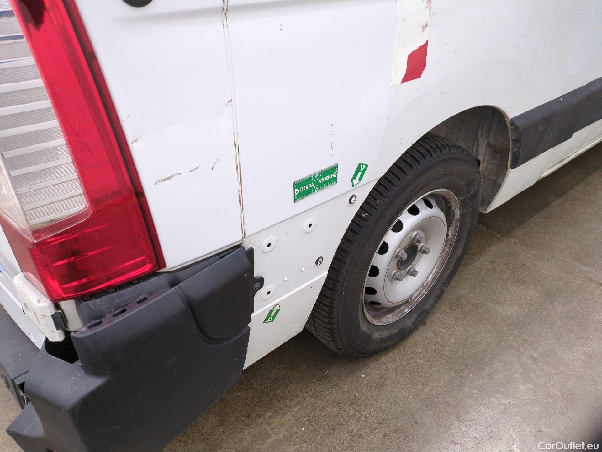  Renault  Master  Fourgon L2H2 3 5 Grand Confort dCi 130CV BVM6 E6 #97