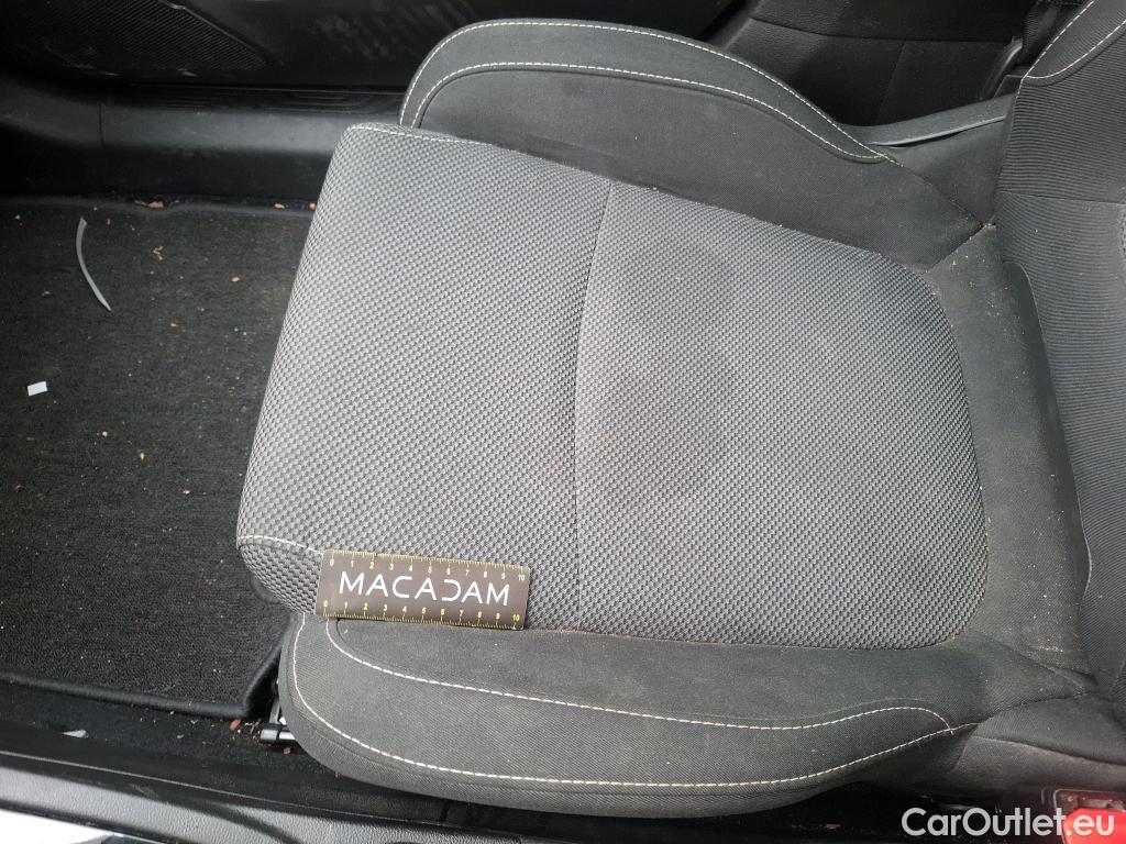  Renault  Megane  IV Berline 5pt. Société Air 1.5 dCi 90CV BVM6 E6 #92