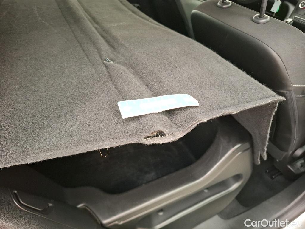  Renault  Megane  IV Berline 5pt. Société Air Nav 1.5 dCi 90CV BVM6 E6 #15