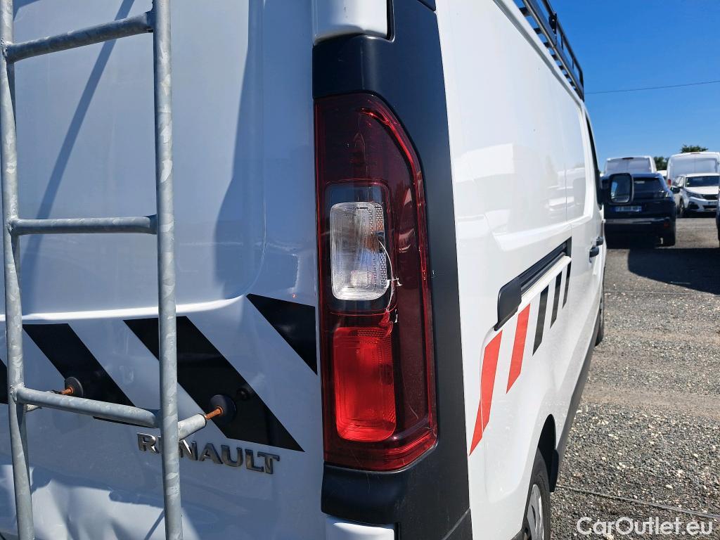  Renault  Trafic RENAULT  / 2019 / 4P / Fourgon tole FG GCF L2H1 1300 dCi 95 #21