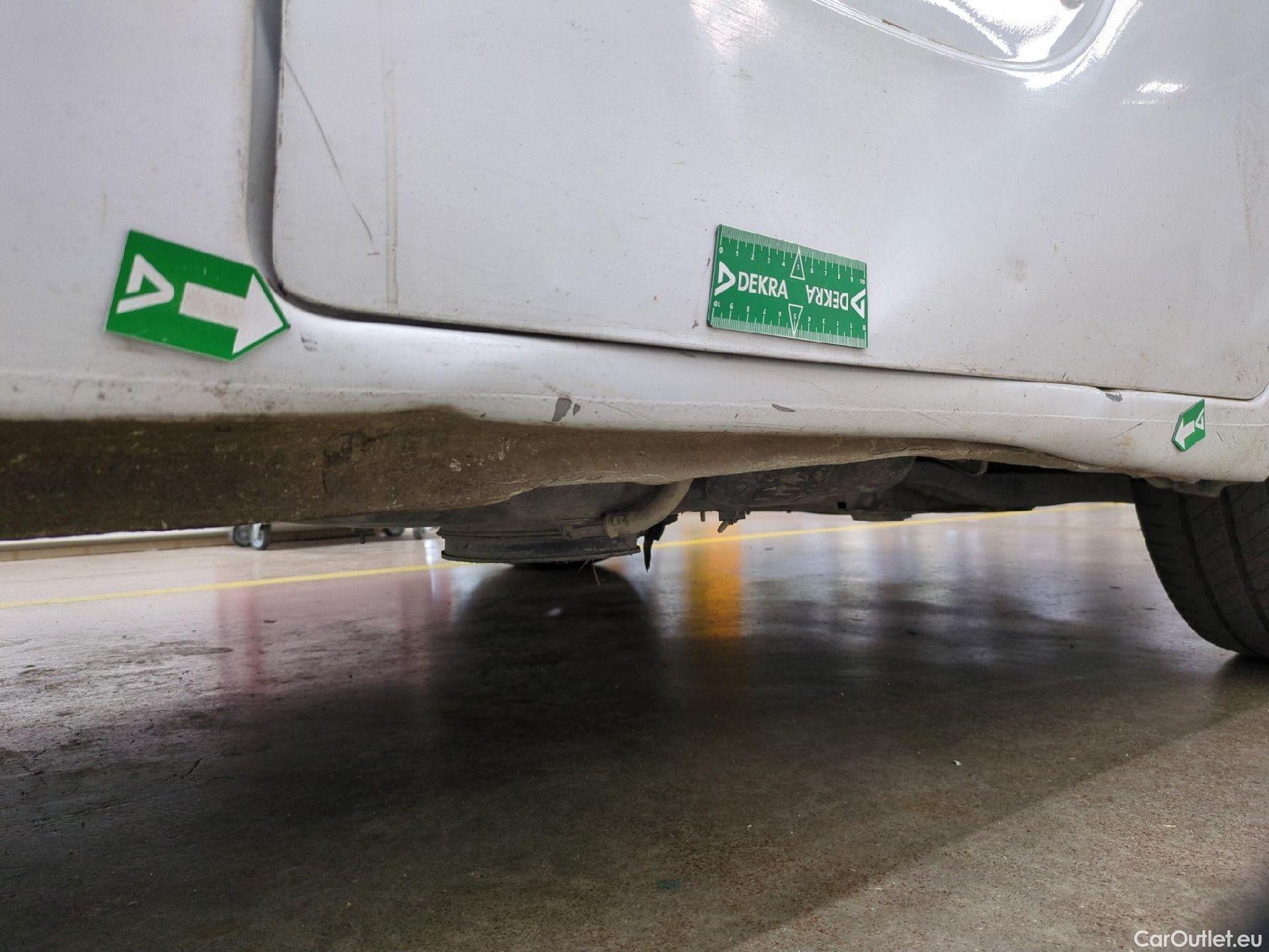  Renault  Master  Fourgon L2H2 3 5 Grand Confort dCi 130CV BVM6 E6 #129