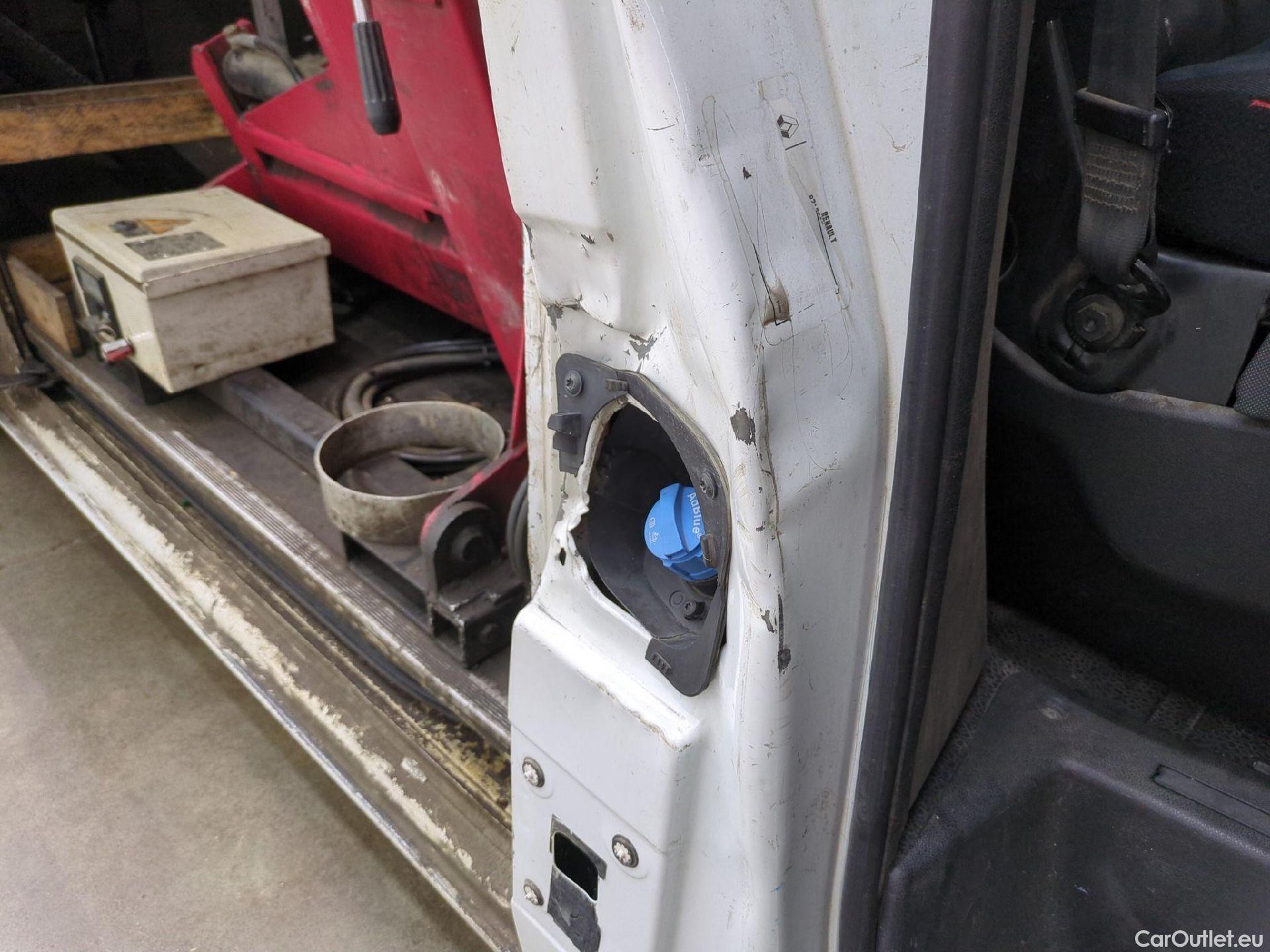  Renault  Master  Fourgon L2H2 3 5 Grand Confort dCi 130CV BVM6 E6 #121