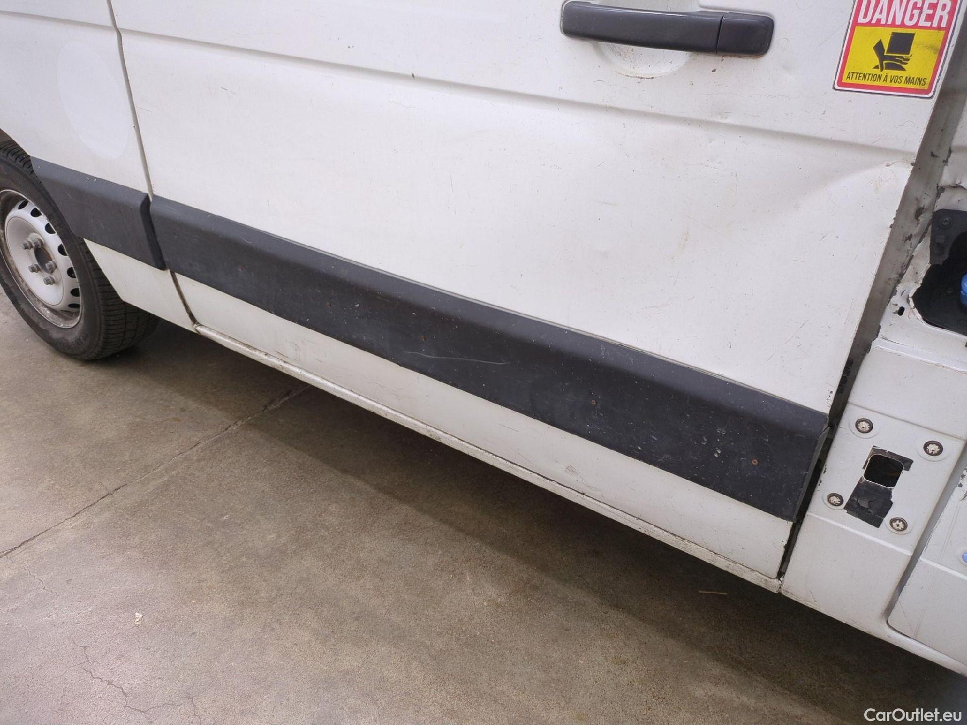  Renault  Master  Fourgon L2H2 3 5 Grand Confort dCi 130CV BVM6 E6 #106