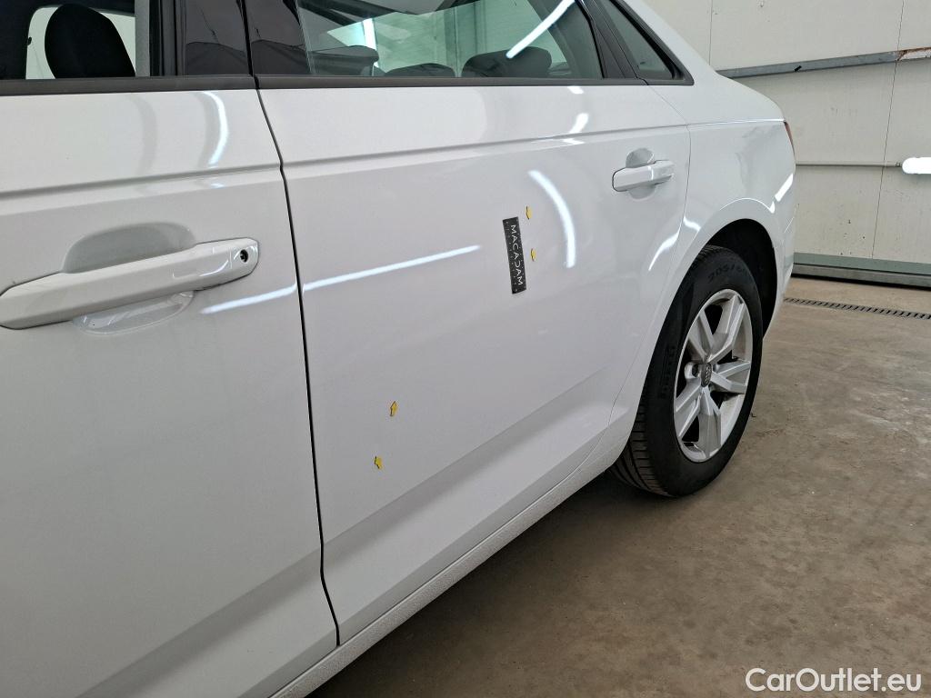  Audi  A4  Berline 2.0 TDI 150CV BVA7 E6 #4