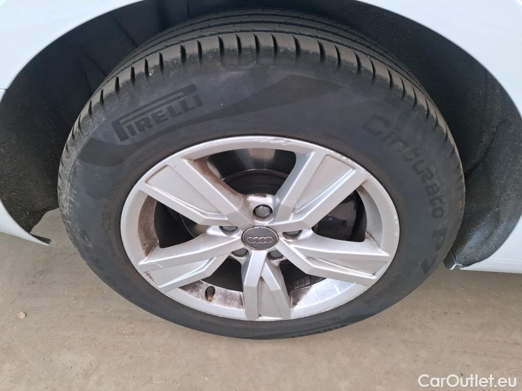  Audi  A4  Berline 2.0 TDI 150CV BVA7 E6 #44