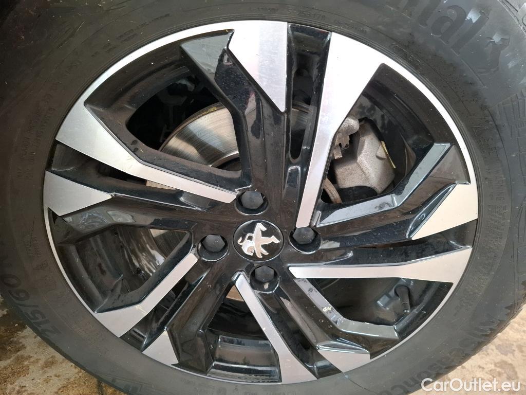  Peugeot  2008  Allure Pack 1.5 HDi 130CV BVA8 E6d / VO RECONDITIONNE - PHOTOS AVANT RECONDITIONNEMENT #6