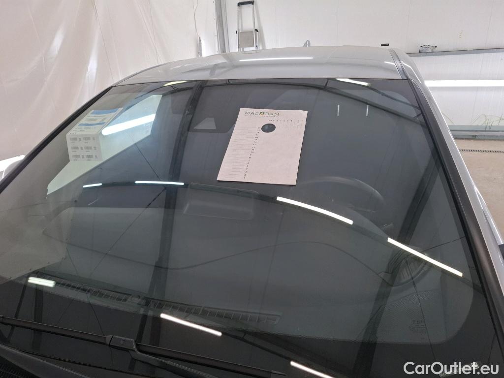  Toyota  C-HR TOYOTA  / 2016 / 5P / SUV 2.0 HYBRIDE 184 EDITION(SP) #21
