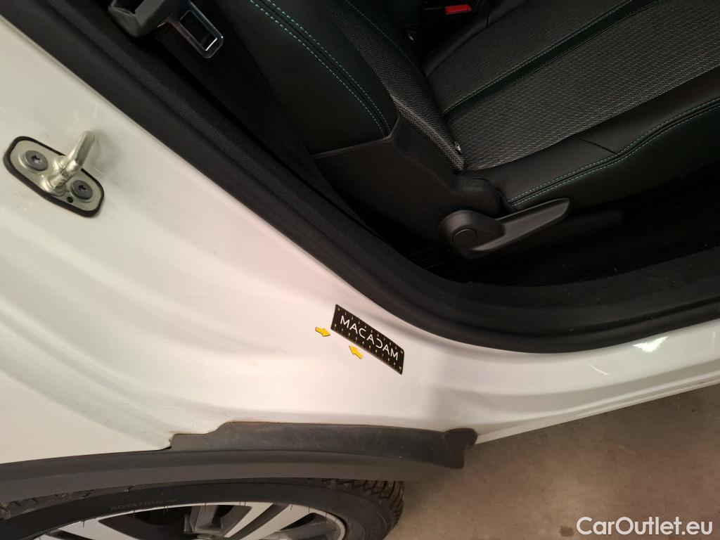  Peugeot  5008  Allure Pack 1.2 PureTech 130CV BVA8 7 Sieges E6d / VO RECONDITIONNE - PHOTOS AVANT RECONDITIONNEMENT #4