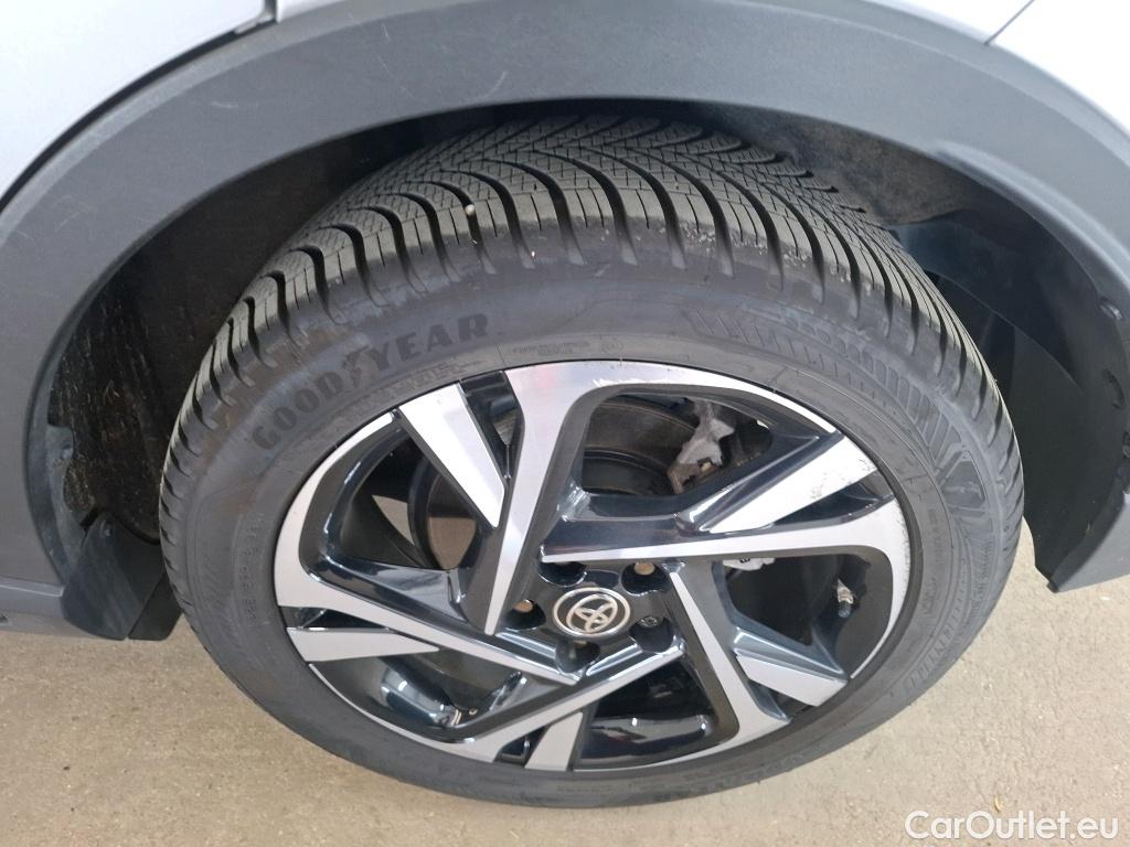  Toyota  C-HR TOYOTA  / 2016 / 5P / SUV 2.0 HYBRIDE 184 EDITION(SP) #23