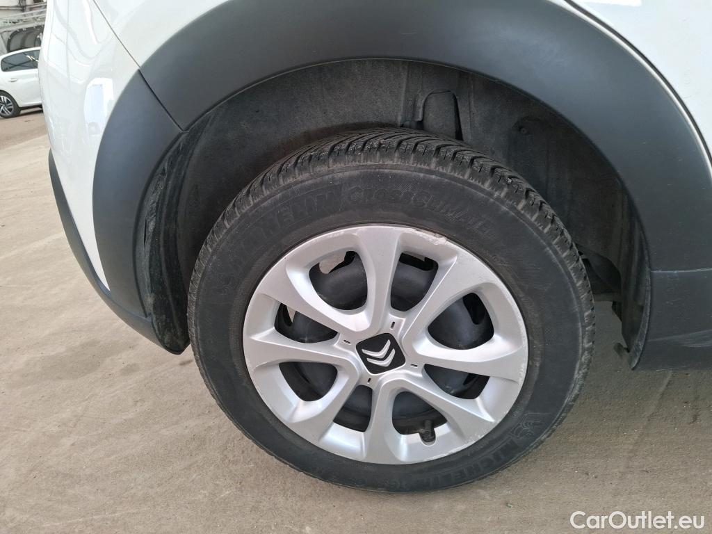  Citroen  C3  Société Feel 1.5 BlueHDI 100CV BVM6 E6d #19