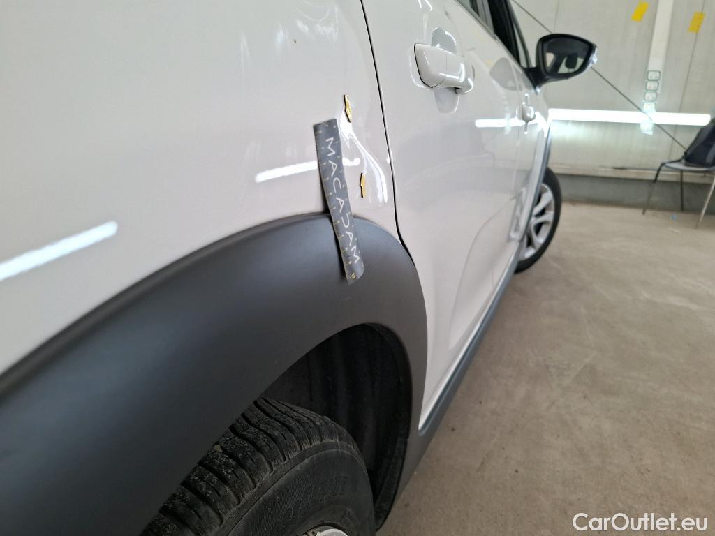  Citroen  C3  Société Feel 1.5 BlueHDI 100CV BVM6 E6d #10