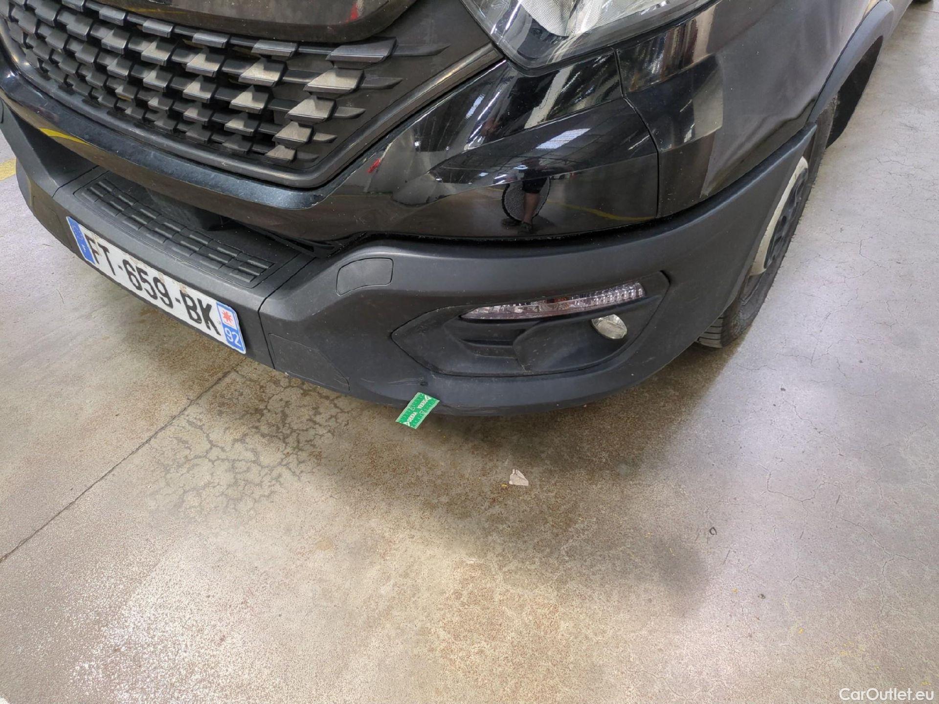  Iveco  Daily IVECO  / 2019 / 4P / Fourgon tôlé 3.0 35S18H V11 H2 3520 #32
