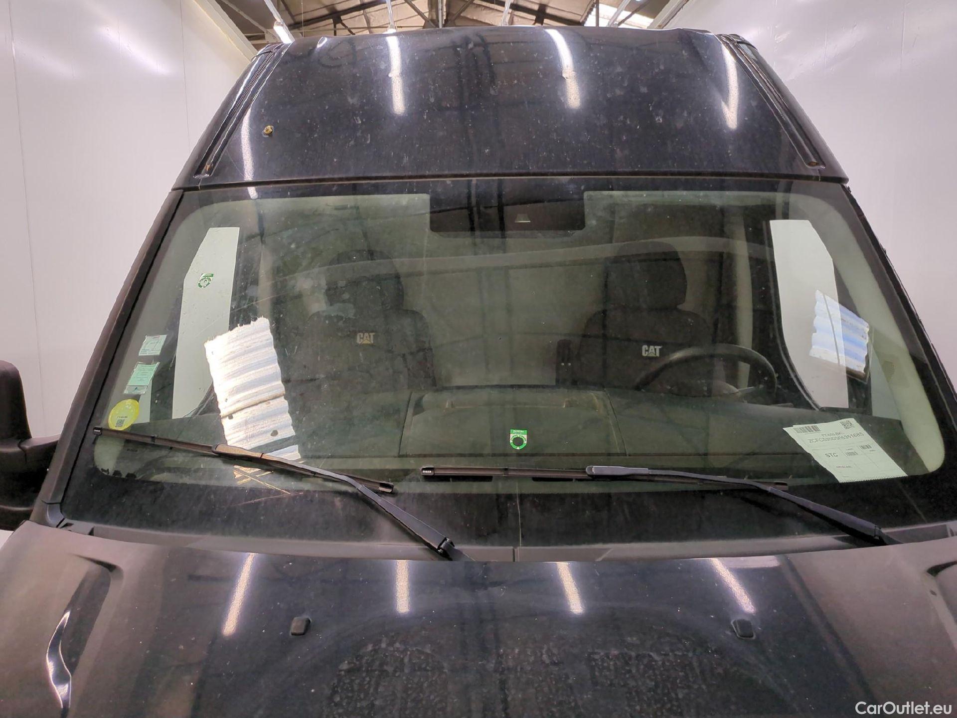  Iveco  Daily IVECO  / 2019 / 4P / Fourgon tôlé 3.0 35S18H V11 H2 3520 #35