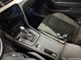  Volkswagen  Passat Variant 2.0 TDI SCR DSG Elegance Automatic Diesel  19 #23