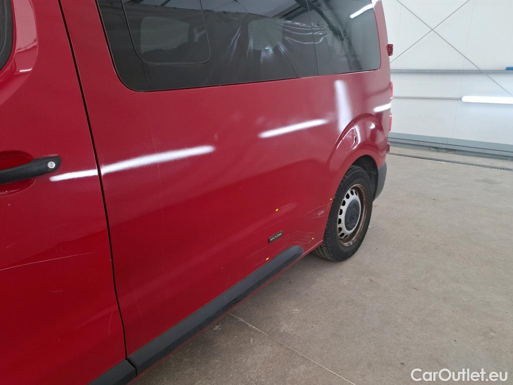  Toyota  Proace TOYOTA  4p Combi 1.5 D MEDIUM 120 D-4D DYNAMIC #1