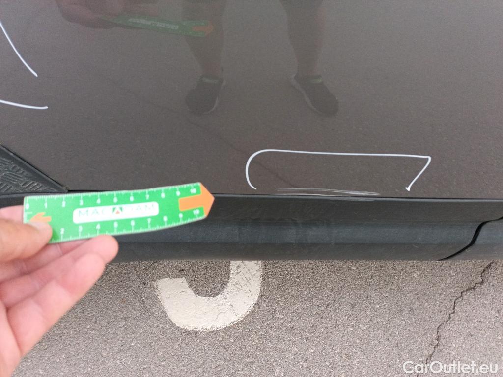  Land Rover  Defender LAND ROVER  / 2019 / 5P / todoterreno 2.0 P300 SI4 SE 110 Auto 4WD #21