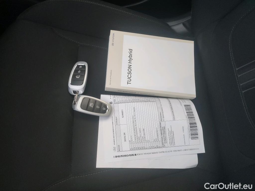  Hyundai  Tucson HYUNDAI  / 2020 / 5P / todoterreno 1.6 TGDI 169kW HEV Tecno Sky Auto #15