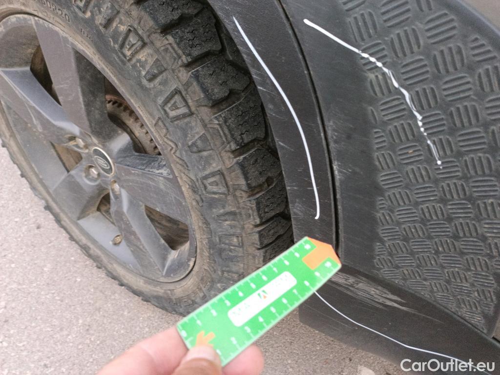  Land Rover  Defender LAND ROVER  / 2019 / 5P / todoterreno 2.0 P300 SI4 SE 110 Auto 4WD #59