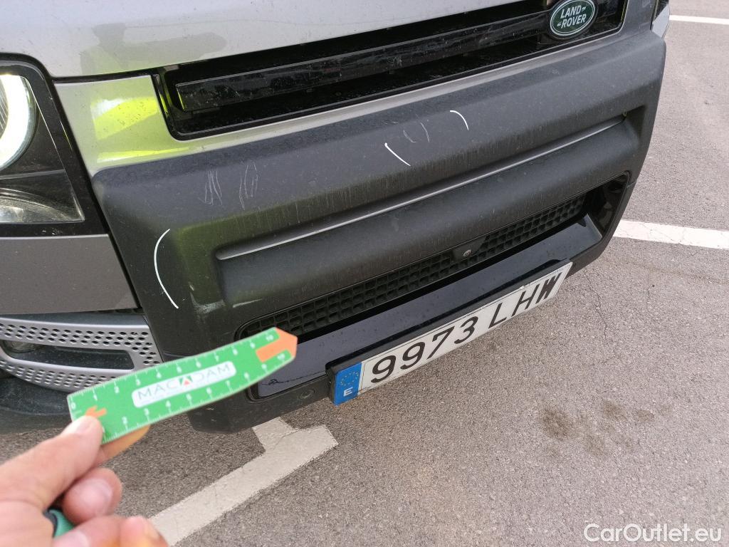  Land Rover  Defender LAND ROVER  / 2019 / 5P / todoterreno 2.0 P300 SI4 SE 110 Auto 4WD #18