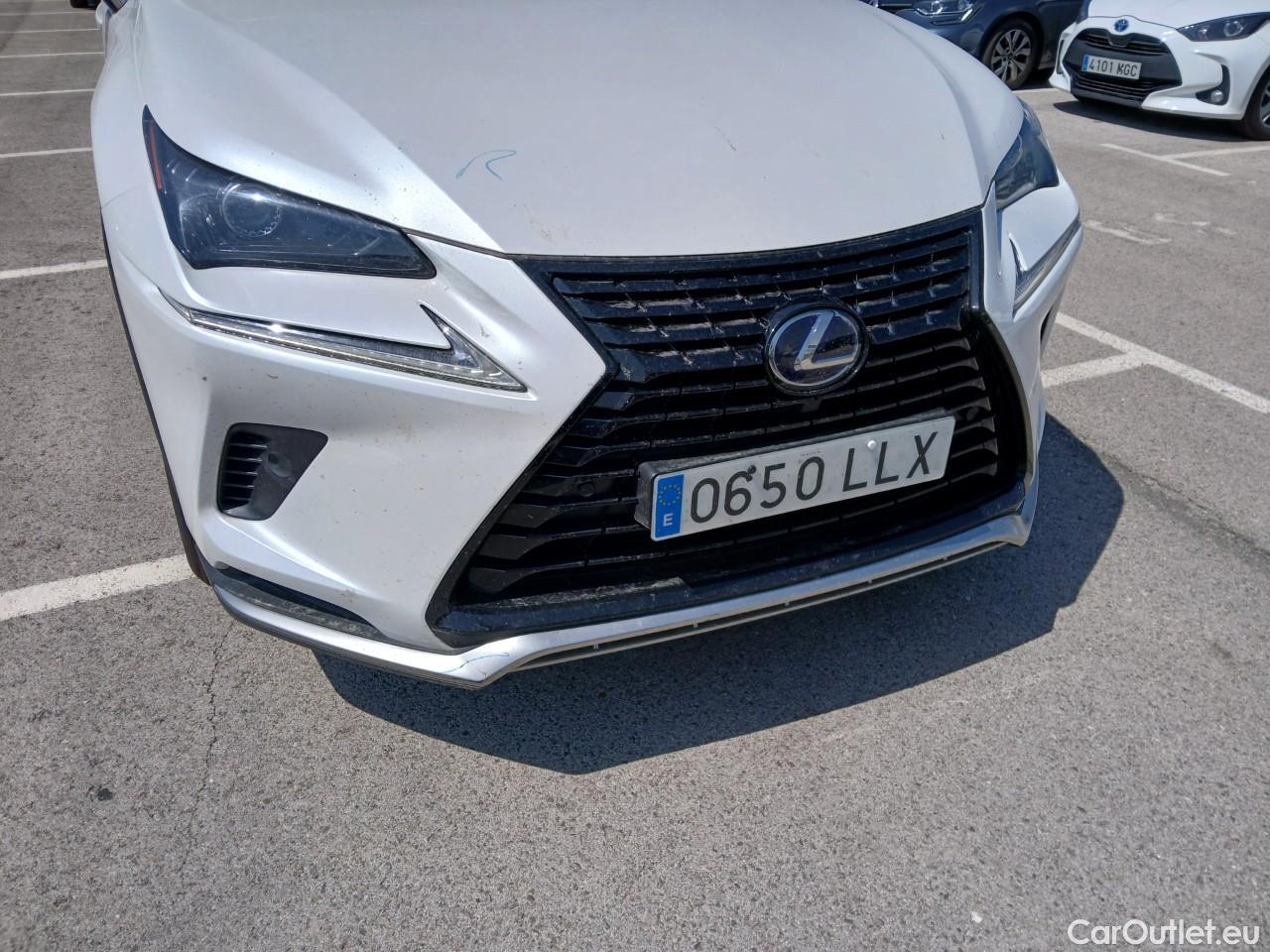 Lexus  NX LEXUS  / 2017 / 5P / todoterreno 2.5 300h Premium 2WD #1