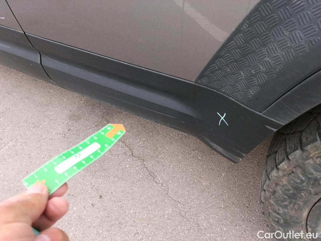  Land Rover  Defender LAND ROVER  / 2019 / 5P / todoterreno 2.0 P300 SI4 SE 110 Auto 4WD #62