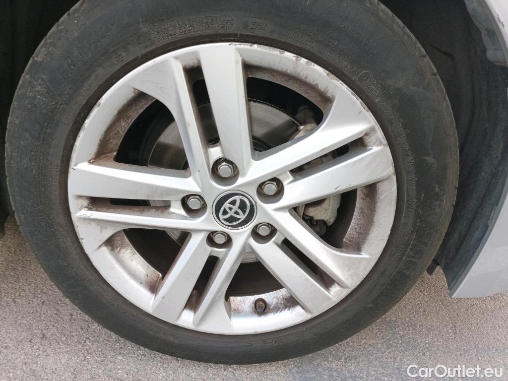  Toyota  Corolla TOYOTA  / 2019 / 5P / familiar 1.8 125H ACTIVE TECH E-CVT TOU SPORT #17