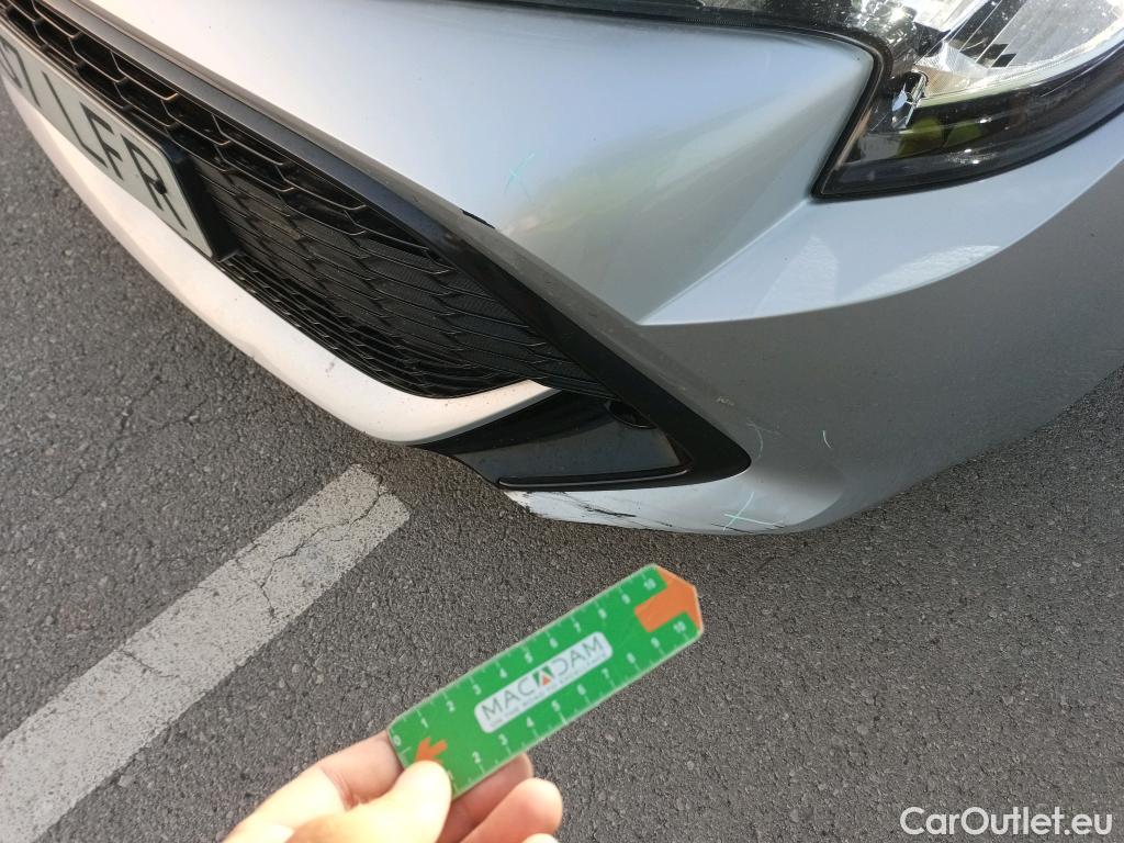  Toyota  Corolla TOYOTA  / 2019 / 5P / familiar 1.8 125H ACTIVE TECH E-CVT TOU SPORT #32