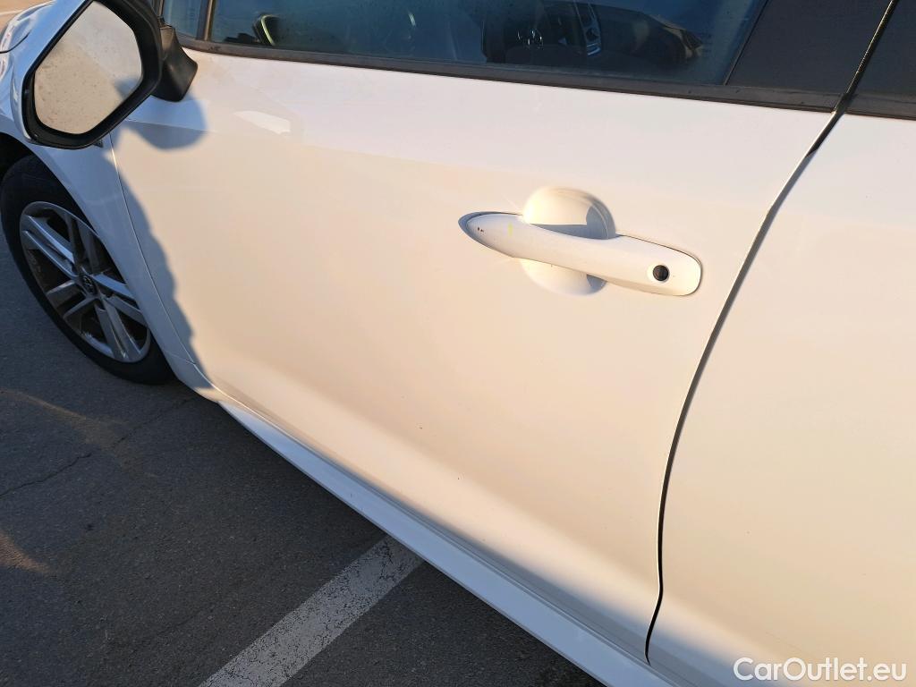  Toyota  Corolla TOYOTA  / 2019 / 5P / berlina con portón 1.8 125H BUSINESS PLUS E-CVT #18