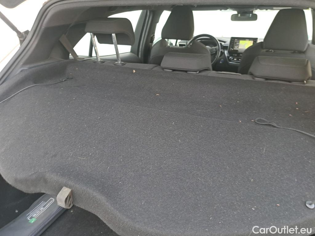  Toyota  Corolla TOYOTA  / 2019 / 5P / berlina con portón 1.8 125H BUSINESS PLUS E-CVT #9