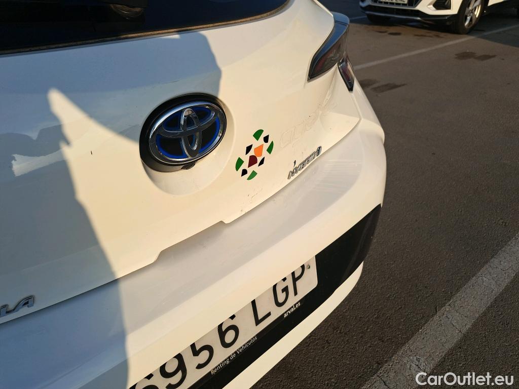  Toyota  Corolla TOYOTA  / 2019 / 5P / berlina con portón 1.8 125H BUSINESS PLUS E-CVT #17