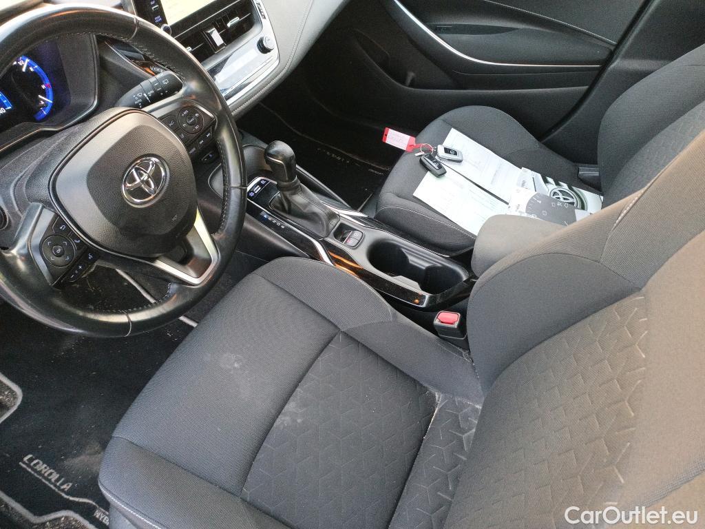  Toyota  Corolla TOYOTA  / 2019 / 5P / familiar 1.8 125H ACTIVE TECH E-CVT TOU SPORT #15