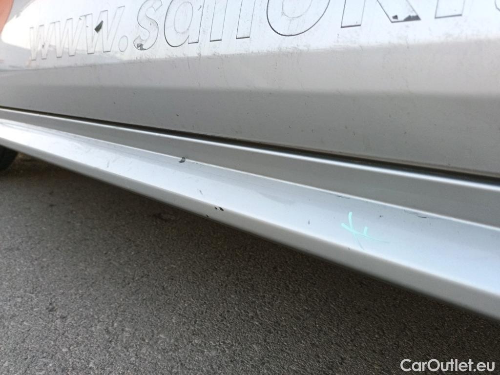  Toyota  Corolla TOYOTA  / 2019 / 5P / familiar 1.8 125H ACTIVE TECH E-CVT TOU SPORT #34
