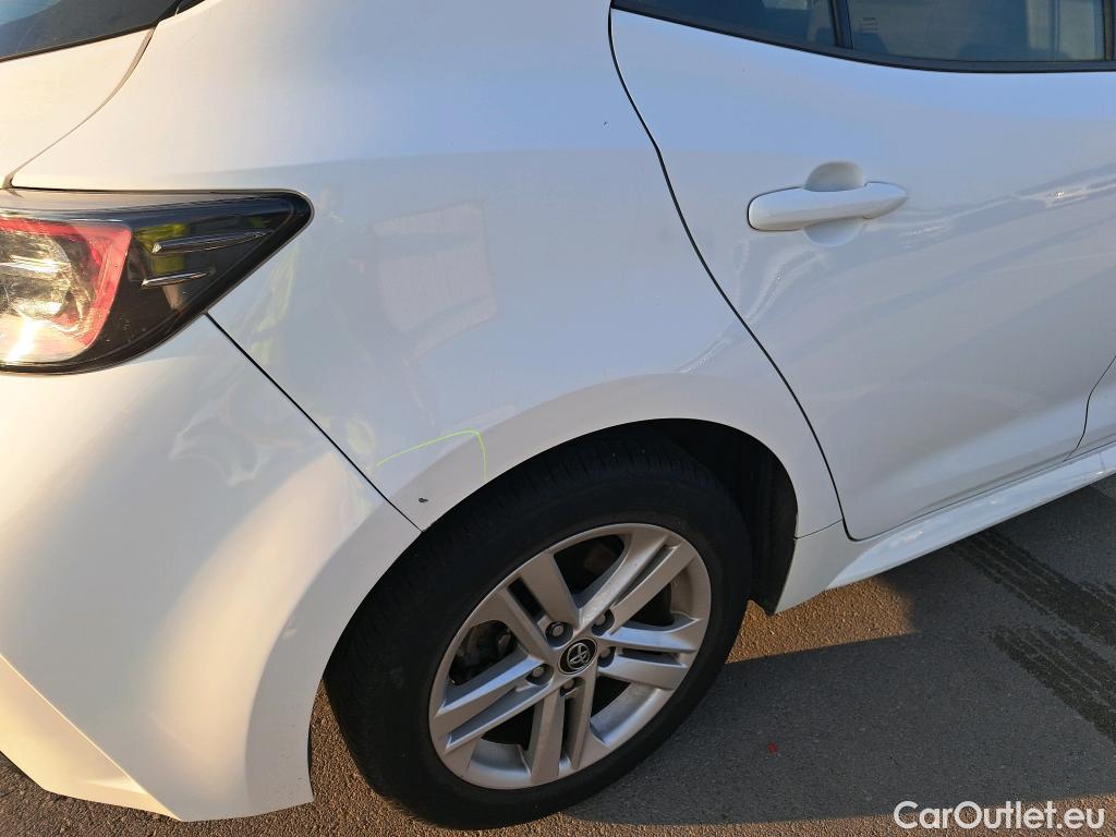  Toyota  Corolla TOYOTA  / 2019 / 5P / berlina con portón 1.8 125H BUSINESS PLUS E-CVT #3