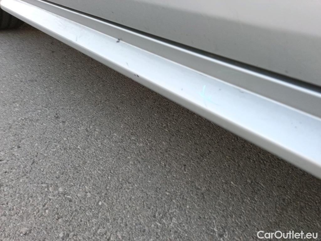  Toyota  Corolla TOYOTA  / 2019 / 5P / familiar 1.8 125H ACTIVE TECH E-CVT TOU SPORT #33