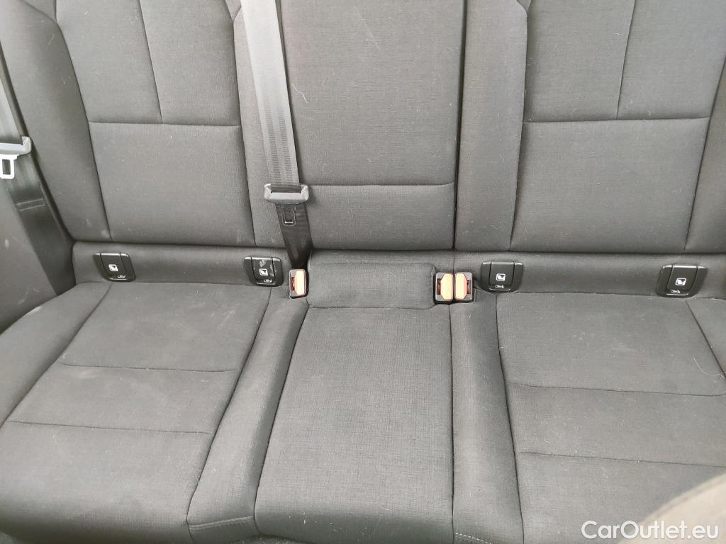  Volvo  XC 40 XC40 Momentum Core 2WD 1.5 130CV AT8 E6d #12