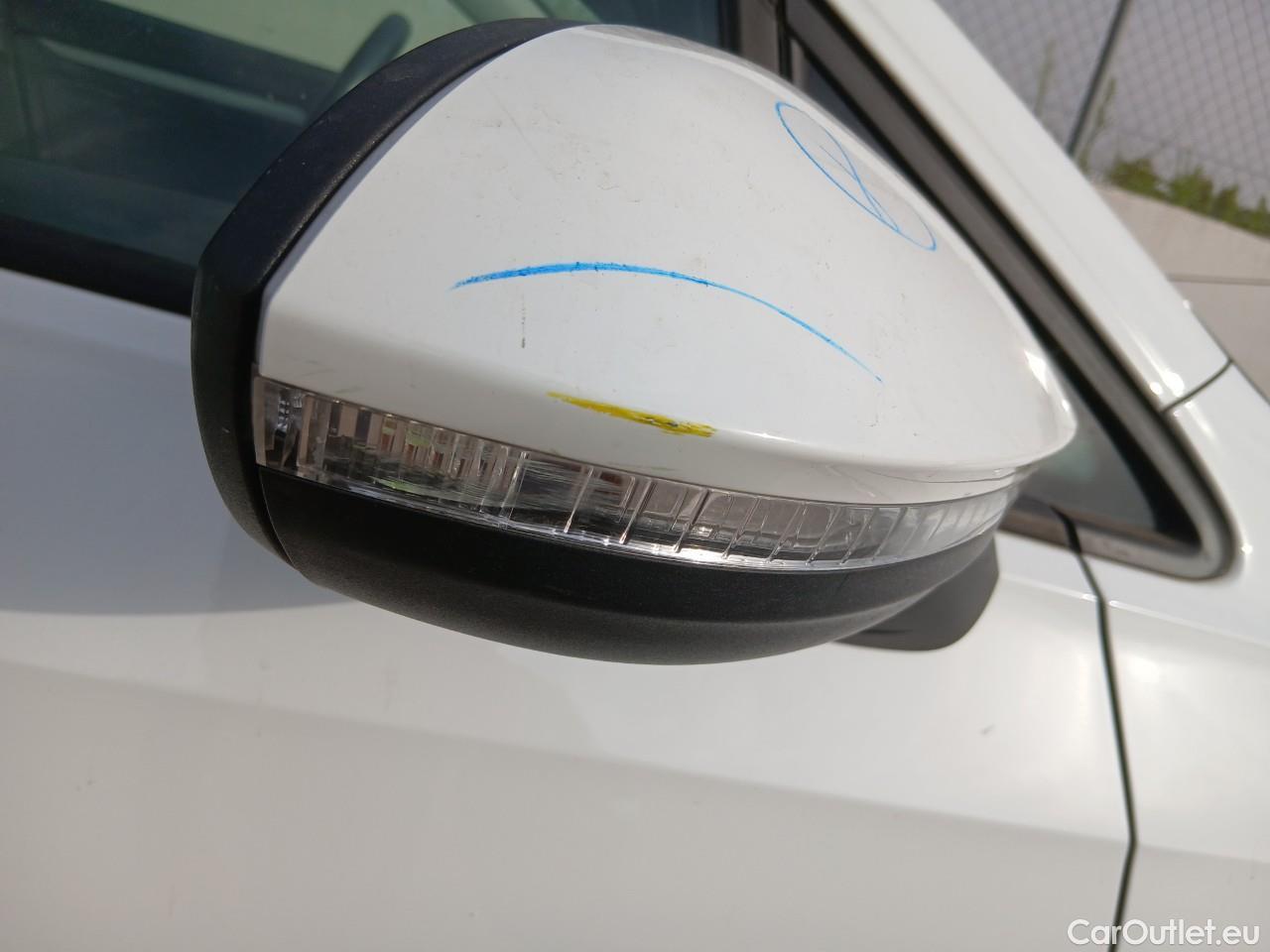 Volkswagen  Golf  VIII Berlina Life eTSI 1.0 TSI 110CV AT7 E6d #24
