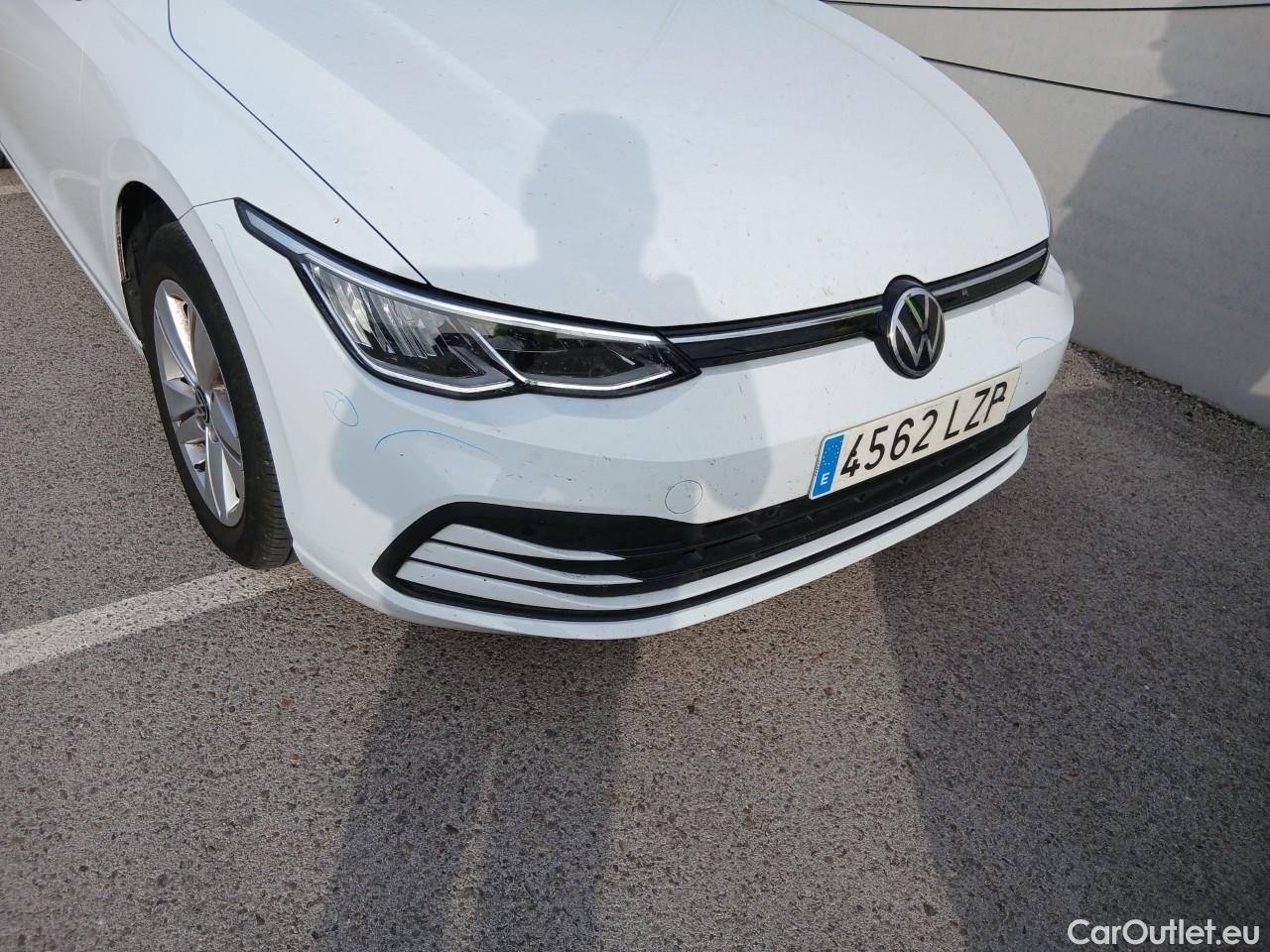  Volkswagen  Golf  VIII Berlina Life eTSI 1.0 TSI 110CV AT7 E6d #4