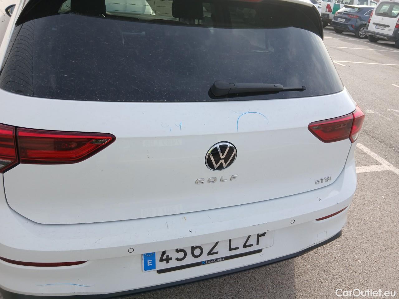  Volkswagen  Golf  VIII Berlina Life eTSI 1.0 TSI 110CV AT7 E6d #19