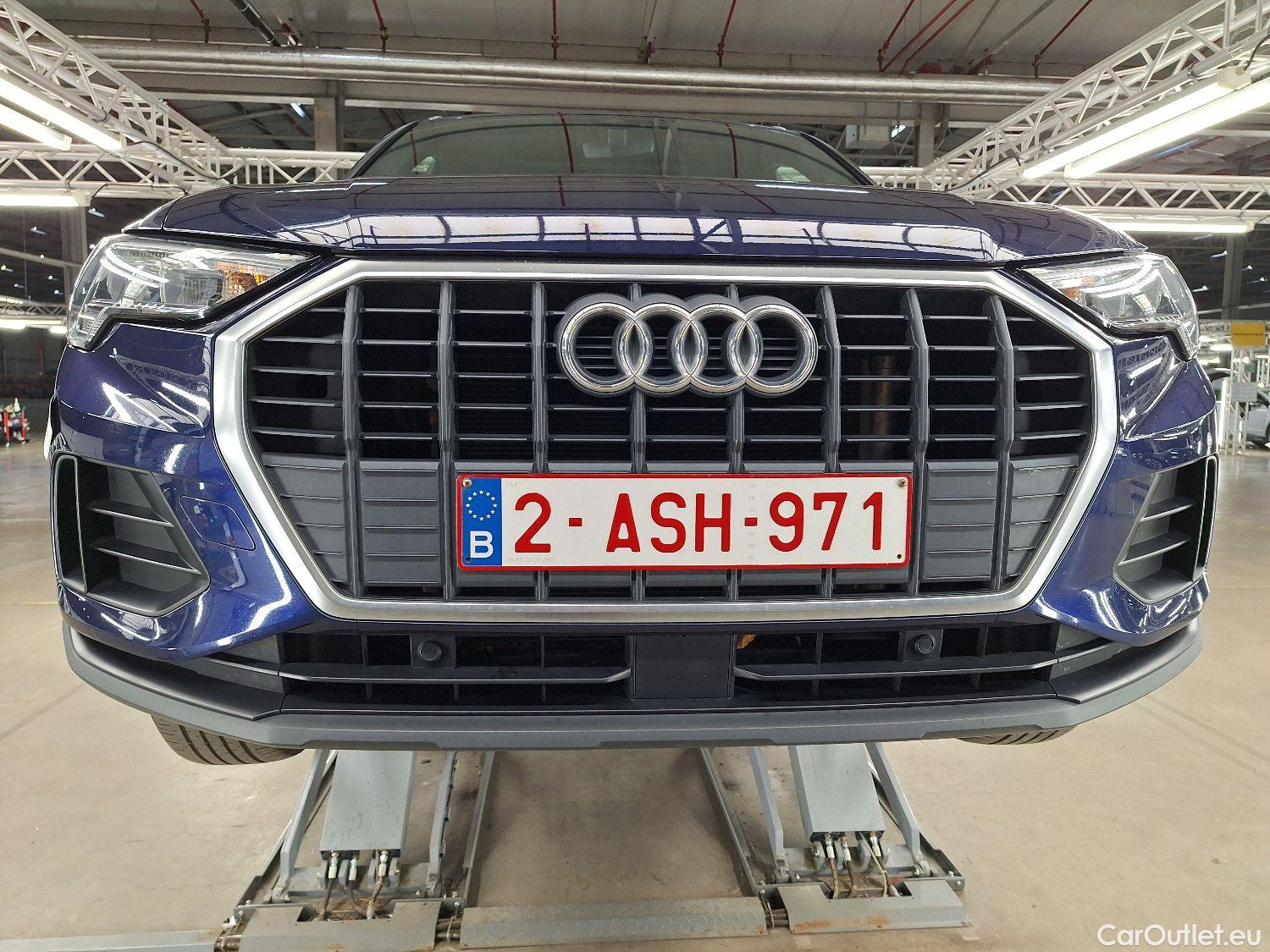  Audi  Q3 Audi,  '18 PHEV, Audi  45 TFSI e S tronic 5d #3