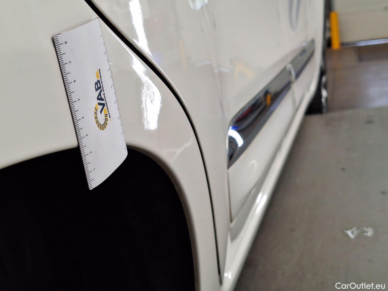  Fiat  500 Fiat, L '12, Fiat L 1.4 MPI 95 Mirror 5d #19