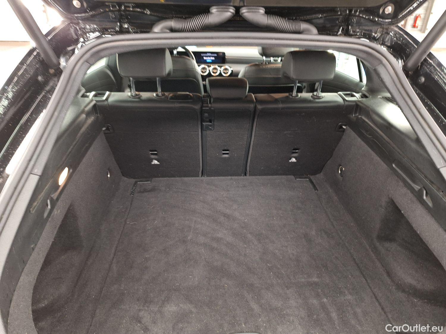  Mercedes  CLA-Klasse Mercedes, CLA-Class SB '19, Mercedes-Benz CLA Shooting Brake CLA 180 d Busines #17