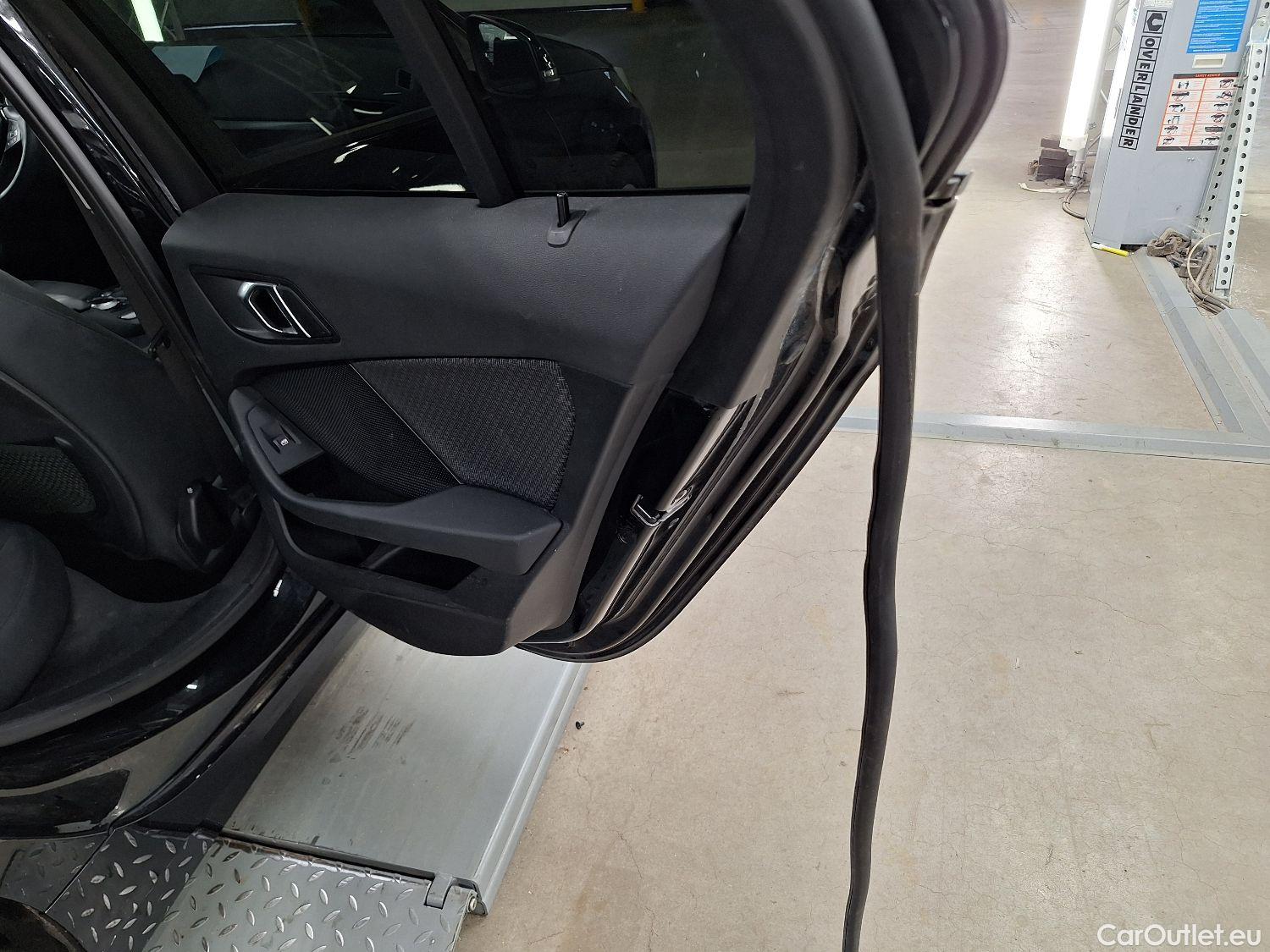  Bmw  Serie 1 BMW, 1-serie '19, BMW 1 Reeks Hatch 116d (85 kW) 5d #31