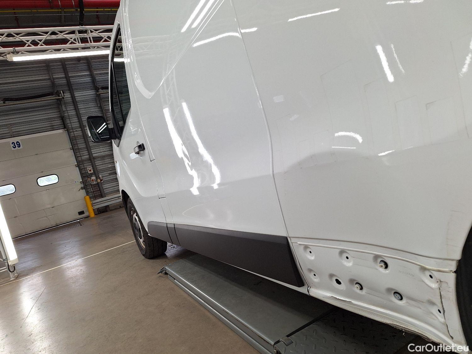  Renault  Trafic Renault, _ '14, Renault  L2H1 dCi 120 Grand Confort 2.9T 4d #38