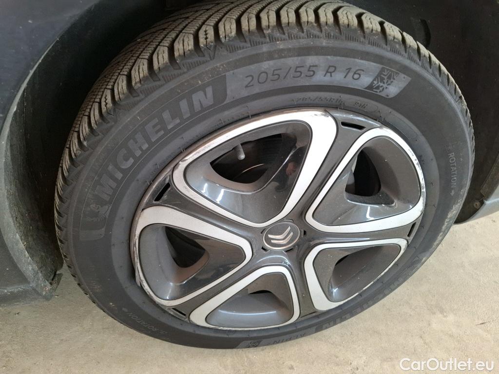  Citroen  C3  Shine 1.2 PureTech 80CV BVM5 E6 #28