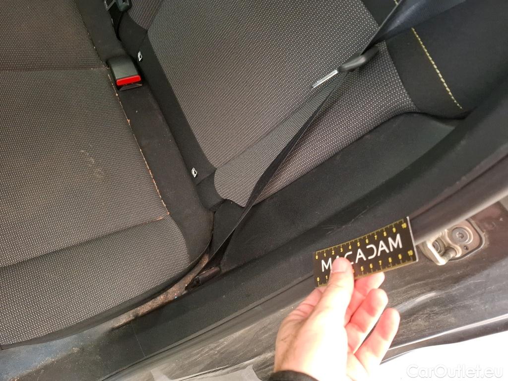  Citroen  C3  Shine 1.2 PureTech 80CV BVM5 E6 #22