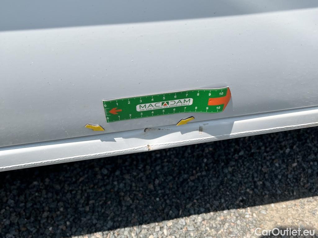  Nissan  NV400 NISSAN  / 2014 / 4P / Fourgon tôlé L2H2 2.3 dCi 135 3t5 Optima #1