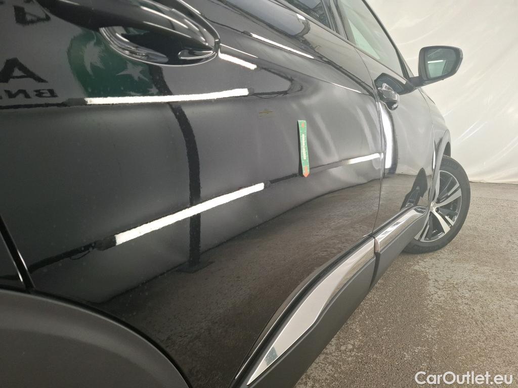 Peugeot  5008 PEUGEOT  / 2016 / 5P / SUV Puretech 130 S&S EAT8 ALLURE BUSINESS #1